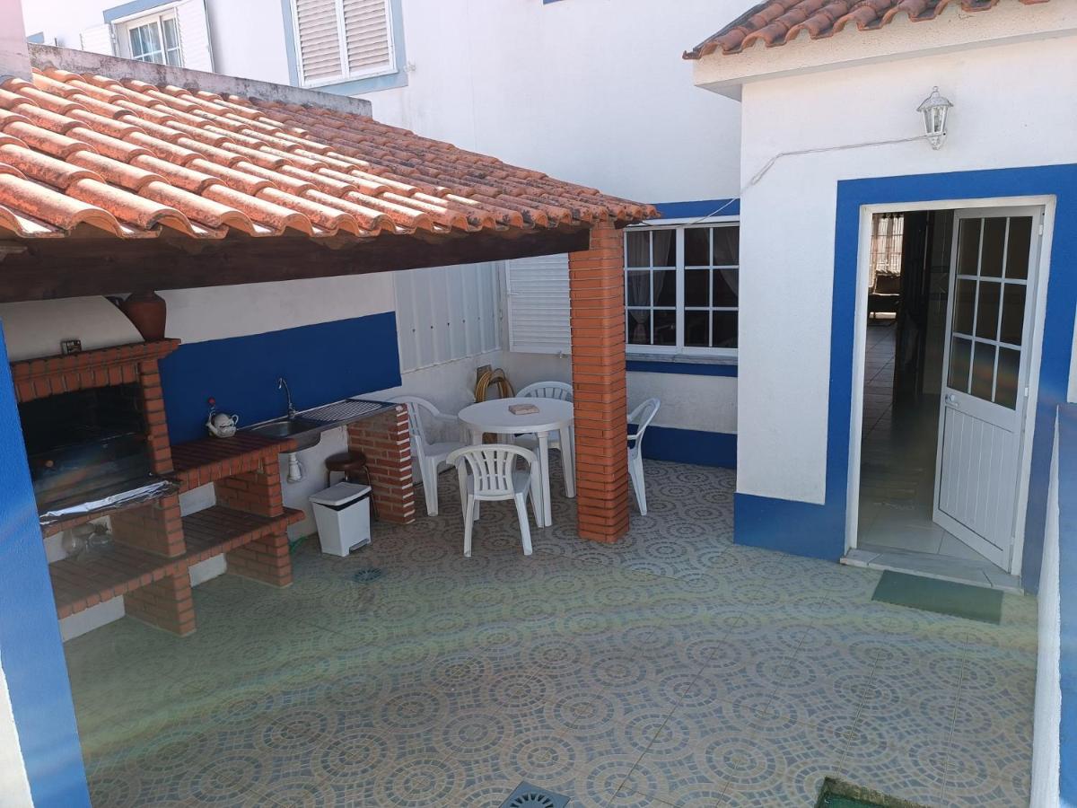 Holiday home Local Familia Coelho *